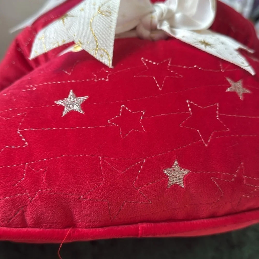 Cynthia Rowley Set of Three velvet Christmas tree Pillows 🎄🎄🎄